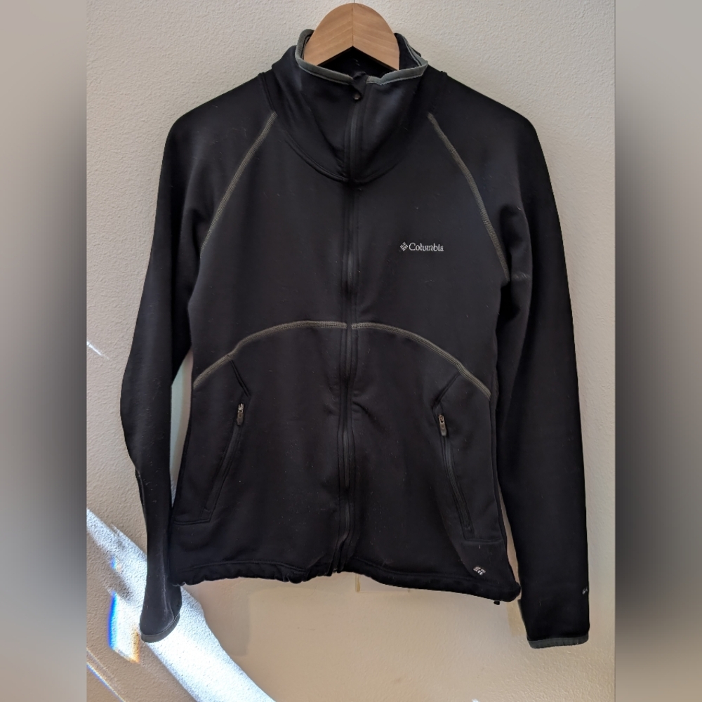 Columbia Black Full-Zip Jacket With Thumb Loop Size M
